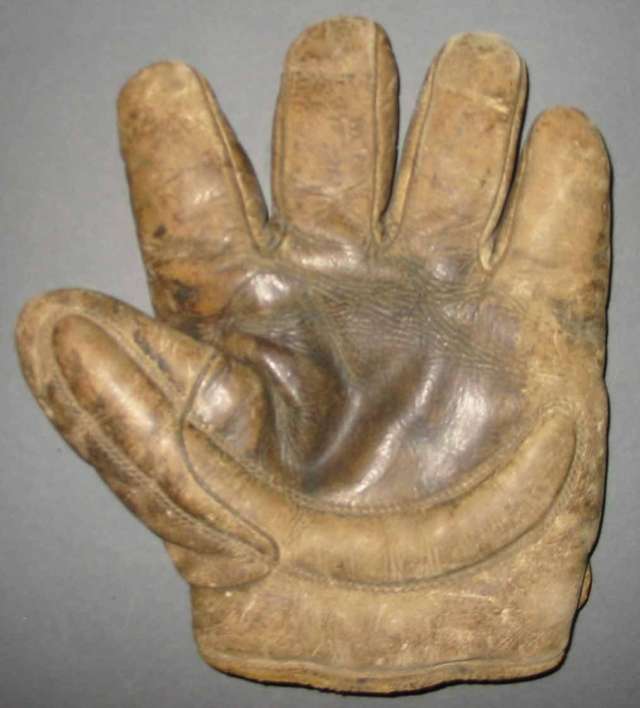 1890's-00's Reach Webless Crescent Front